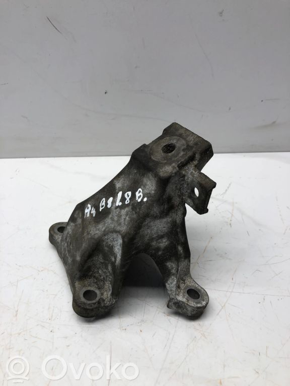 Audi A4 S4 B8 8K Engine mounting bracket 