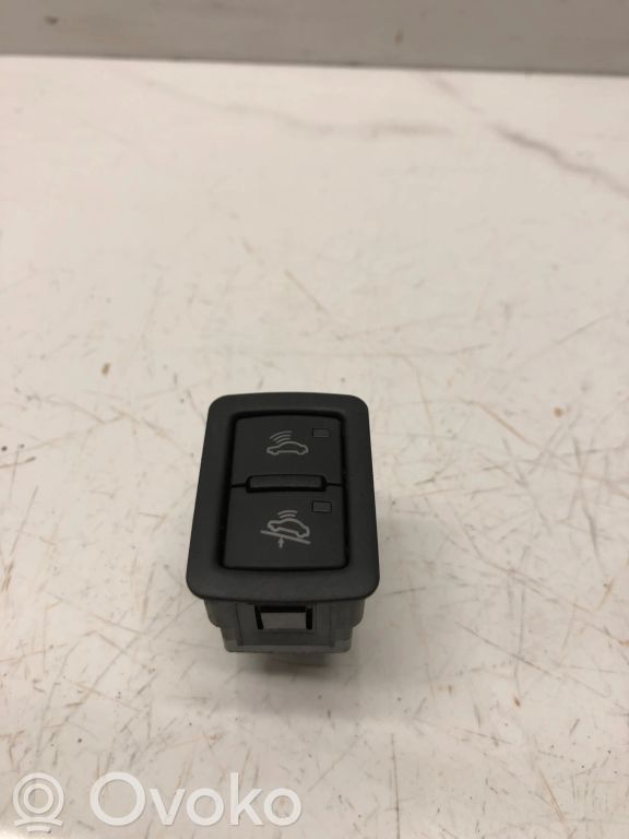 Audi A4 S4 B8 8K Przycisk alarmu 