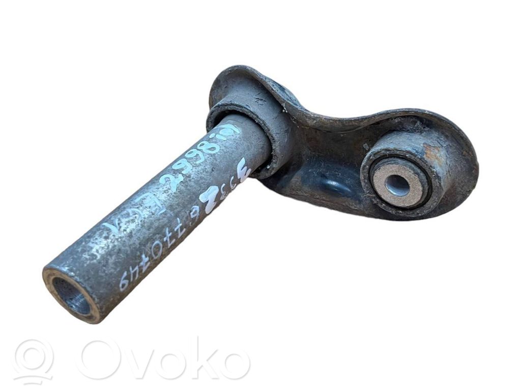BMW 5 E60 E61 Cits aizmugures šasijas elements 