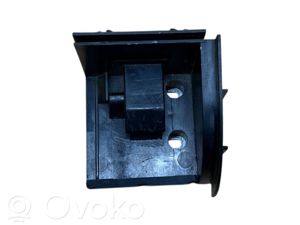 BMW X3 E83 Parcel shelf load cover mount bracket 
