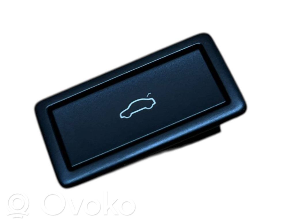 Skoda Octavia Mk3 (5E) Tailgate/boot open switch button 