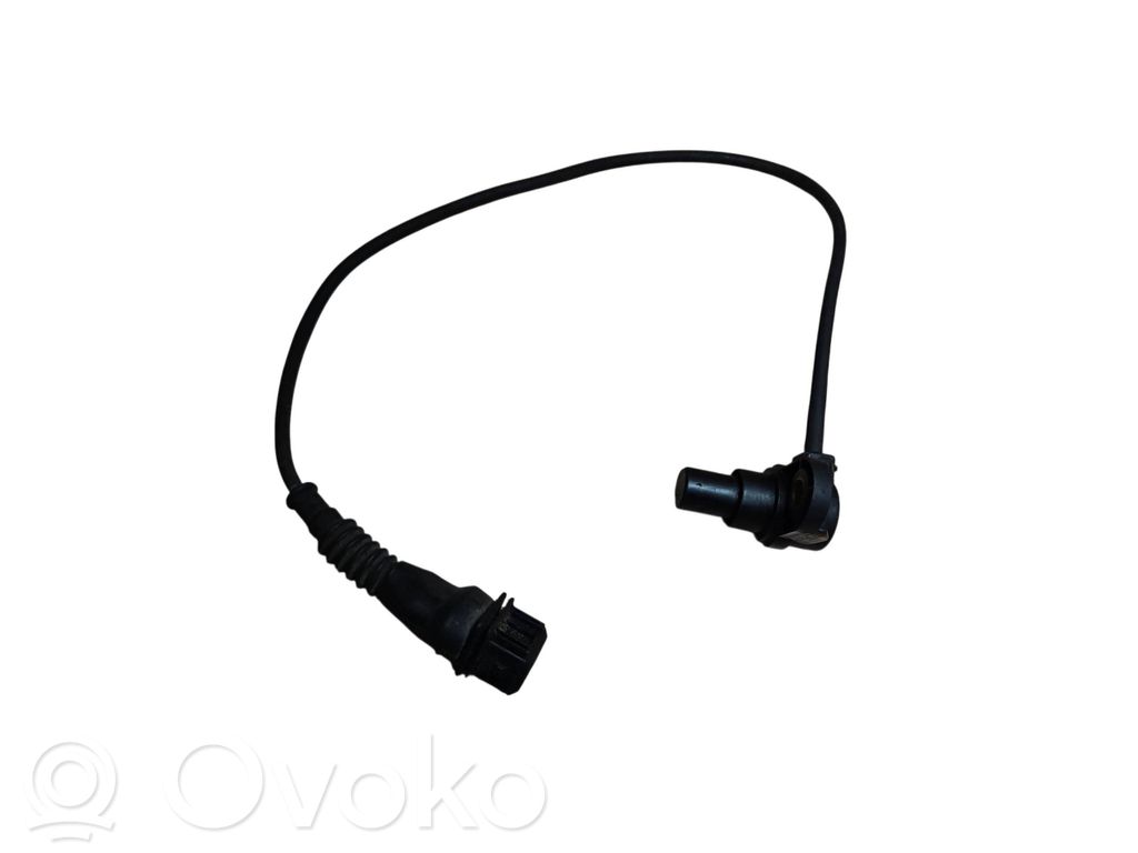 BMW 5 E39 Camshaft position sensor 