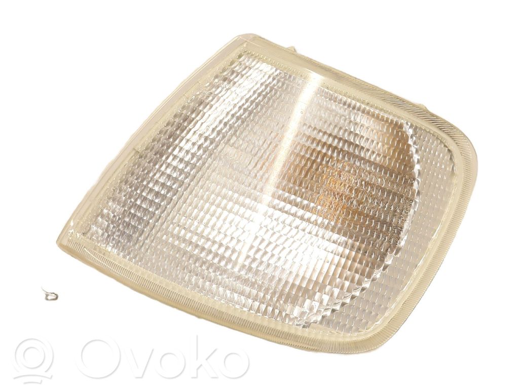 Front fender indicator light