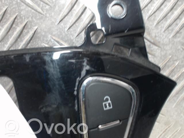 Opel Adam Radio/GPS head unit trim 