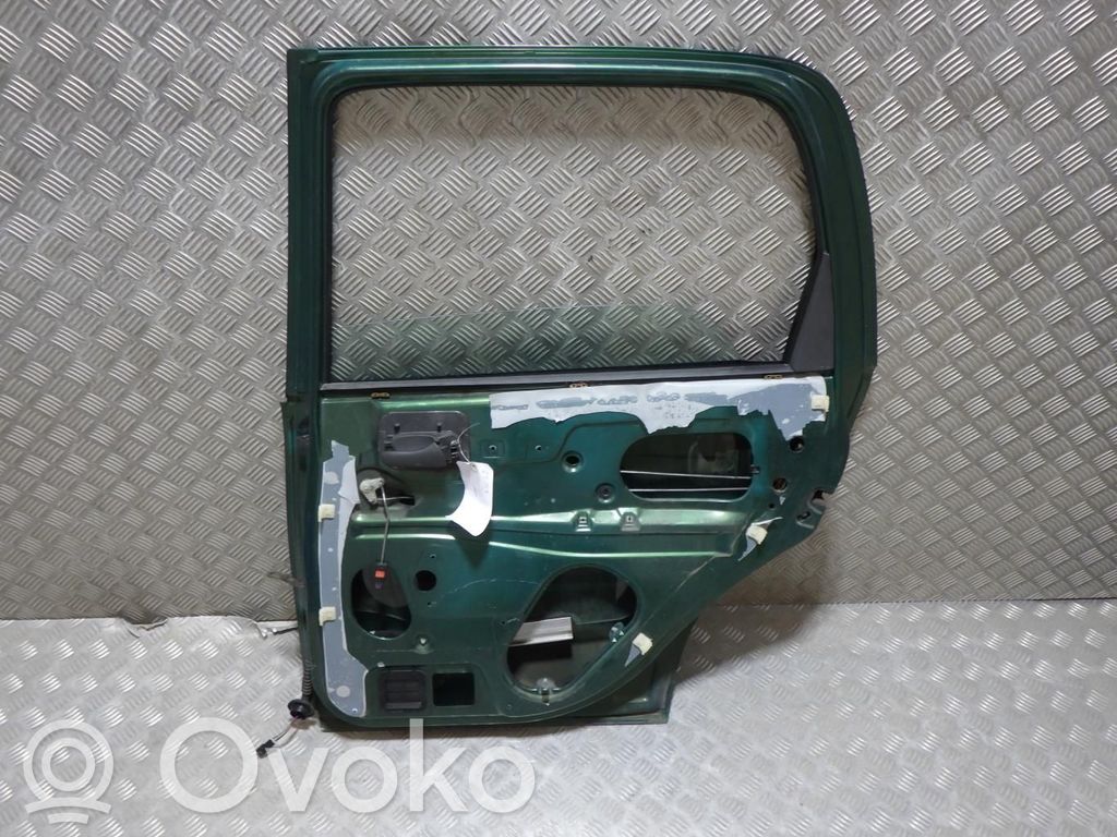 Opel Corsa B Puerta trasera 
