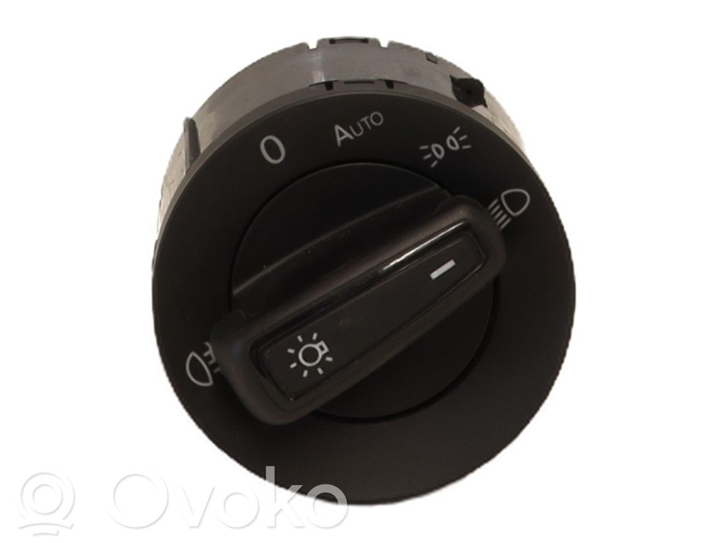Volkswagen Polo VI Interruptor de luz 