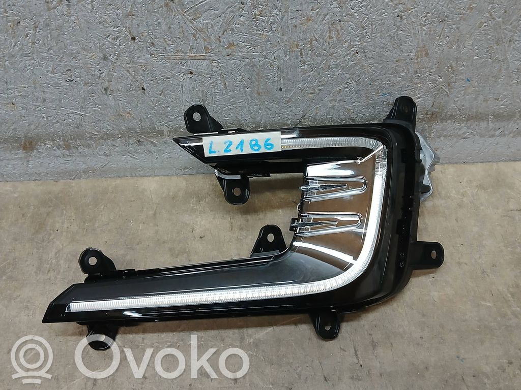 Volkswagen PASSAT B8 Lampa LED do jazdy dziennej 
