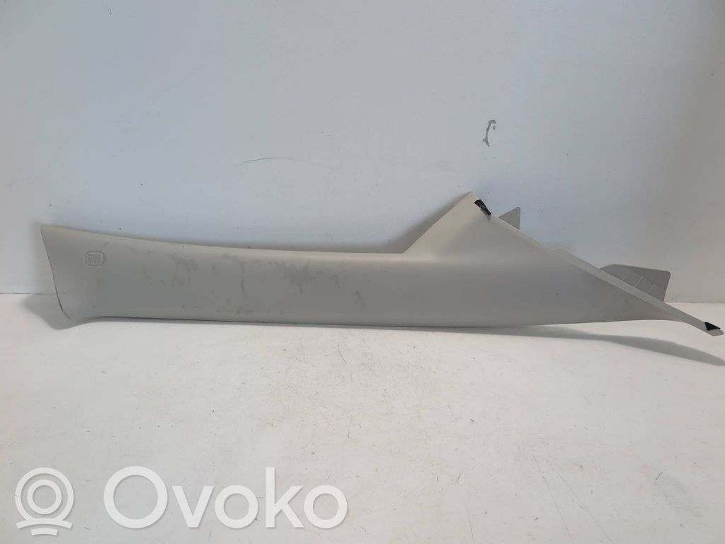 Mazda 5 Kita salono detalė 