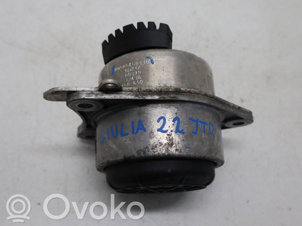 Engine mount bracket   00505450110