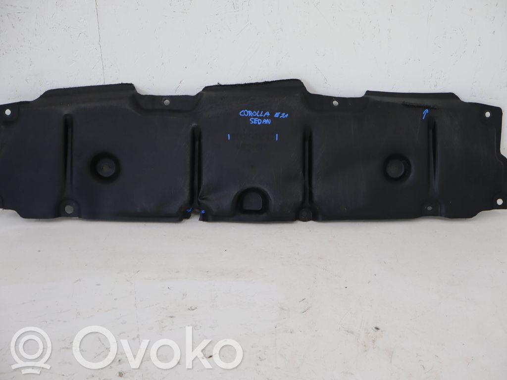 Toyota Corolla E210 E21 Osłona pod zderzak przedni / Absorber 