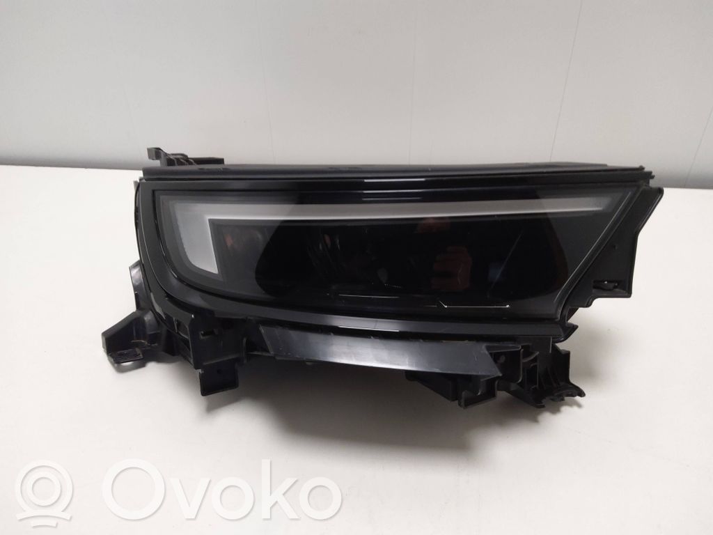 Opel Mokka B Lampa przednia 