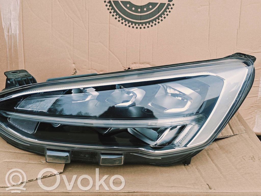 Ford Focus Headlight/headlamp 