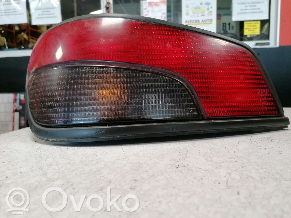 Peugeot 306 Lampă spate în caroserie 