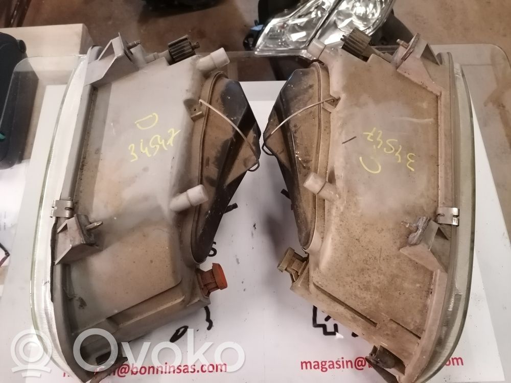 Renault Espace I Lampa przednia 