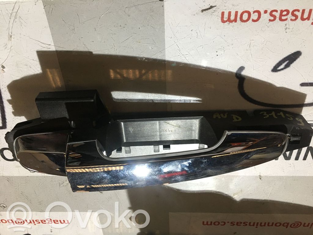 Mitsubishi L200 Klamka zewnętrzna drzwi przednich 