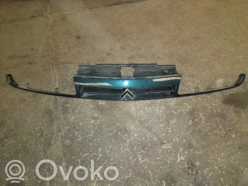 Citroen Xantia Maskownica / Grill / Atrapa górna chłodnicy 