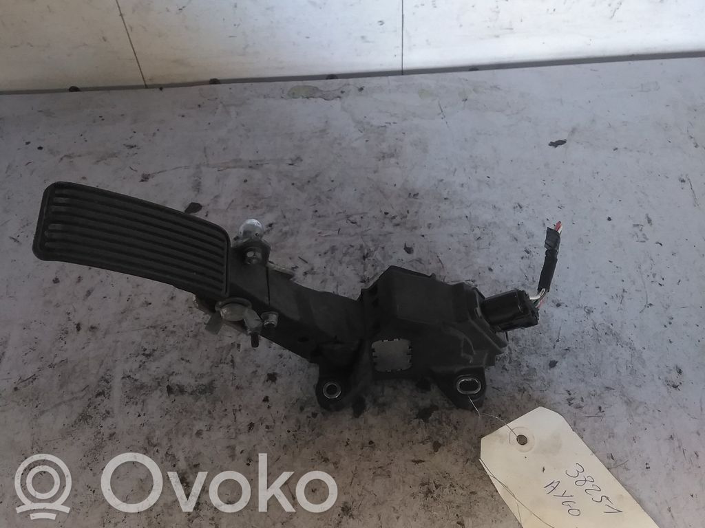 Toyota Aygo AB10 Pedală accelerație 