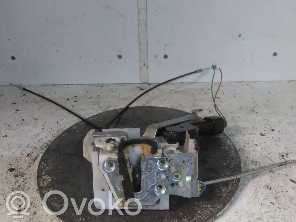 Suzuki Alto Sliding door lock 