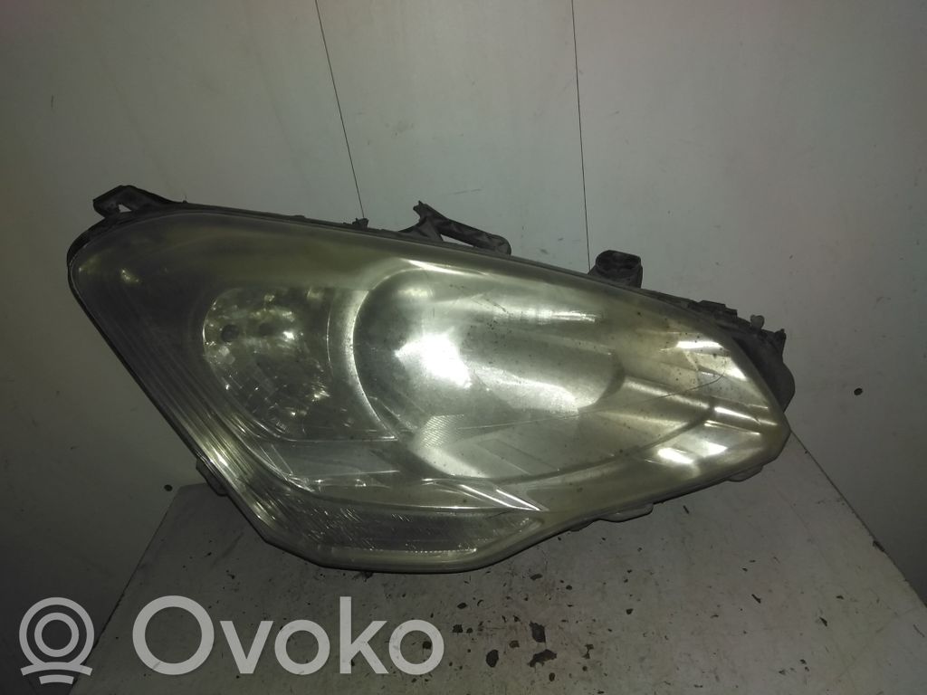 Citroen Berlingo Lampa przednia 