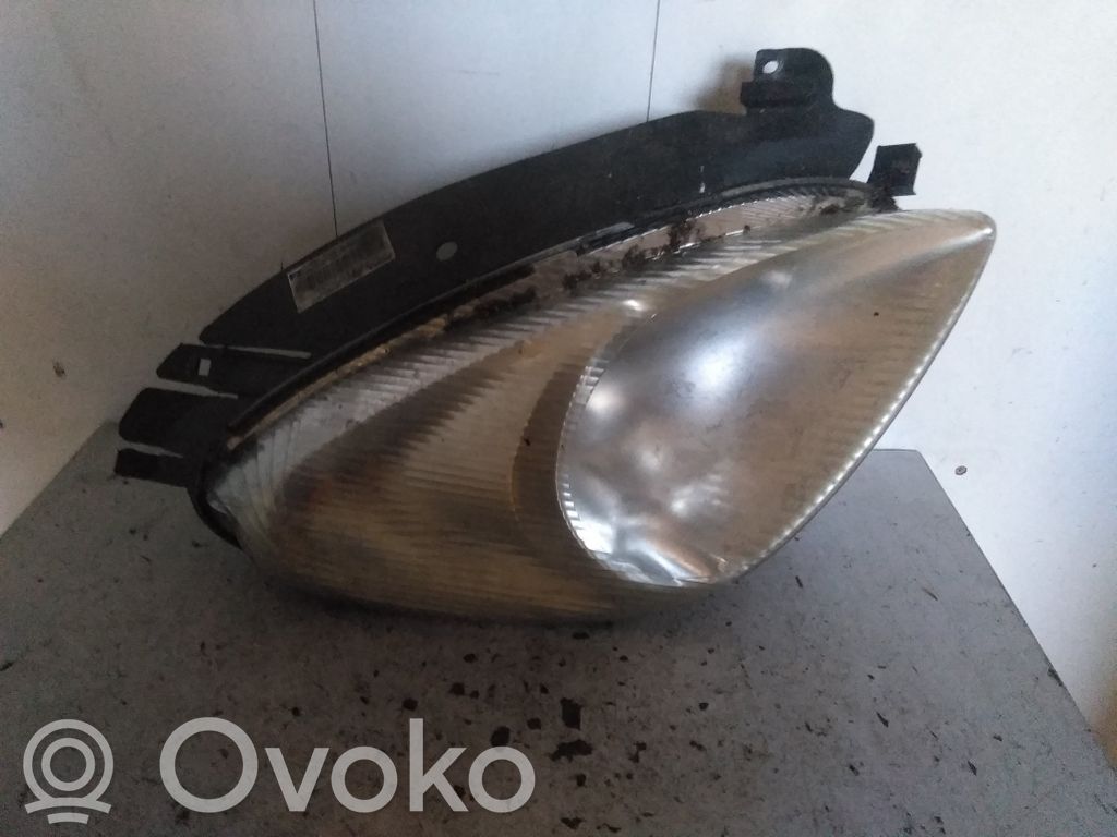 Citroen Xsara Picasso Faro delantero/faro principal 