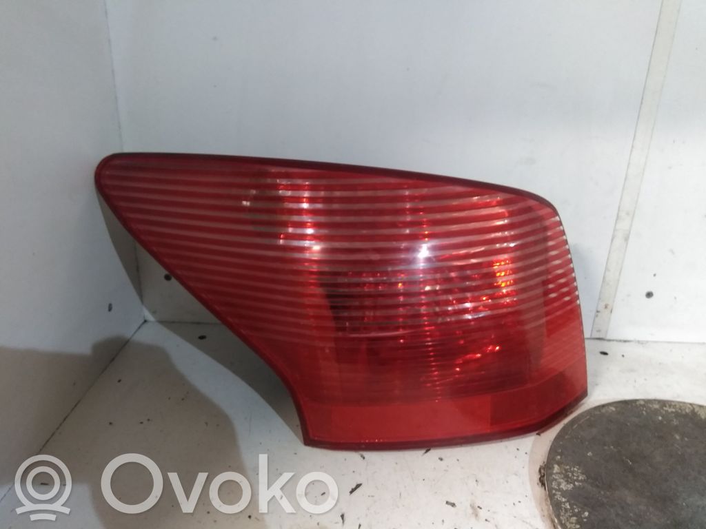 Peugeot 407 Lampa tylna 