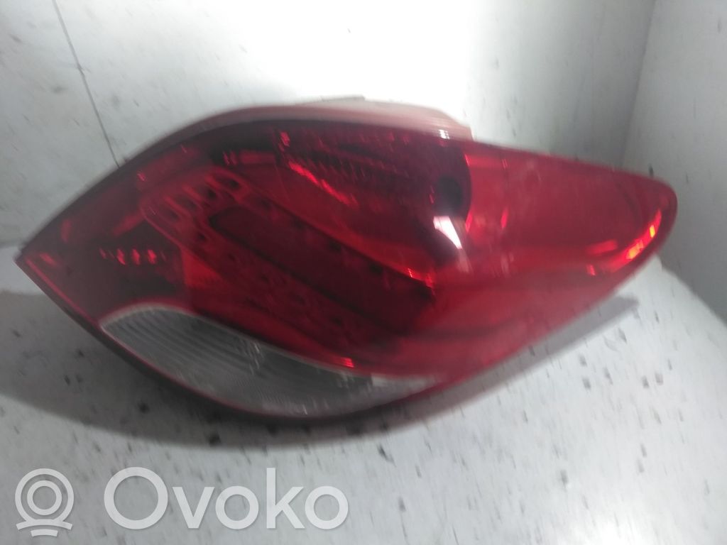 Peugeot 207 Luci posteriori 