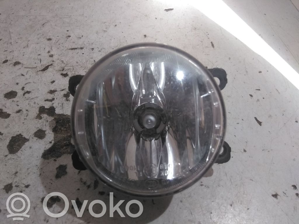 Renault Clio IV Luz de niebla delantera 