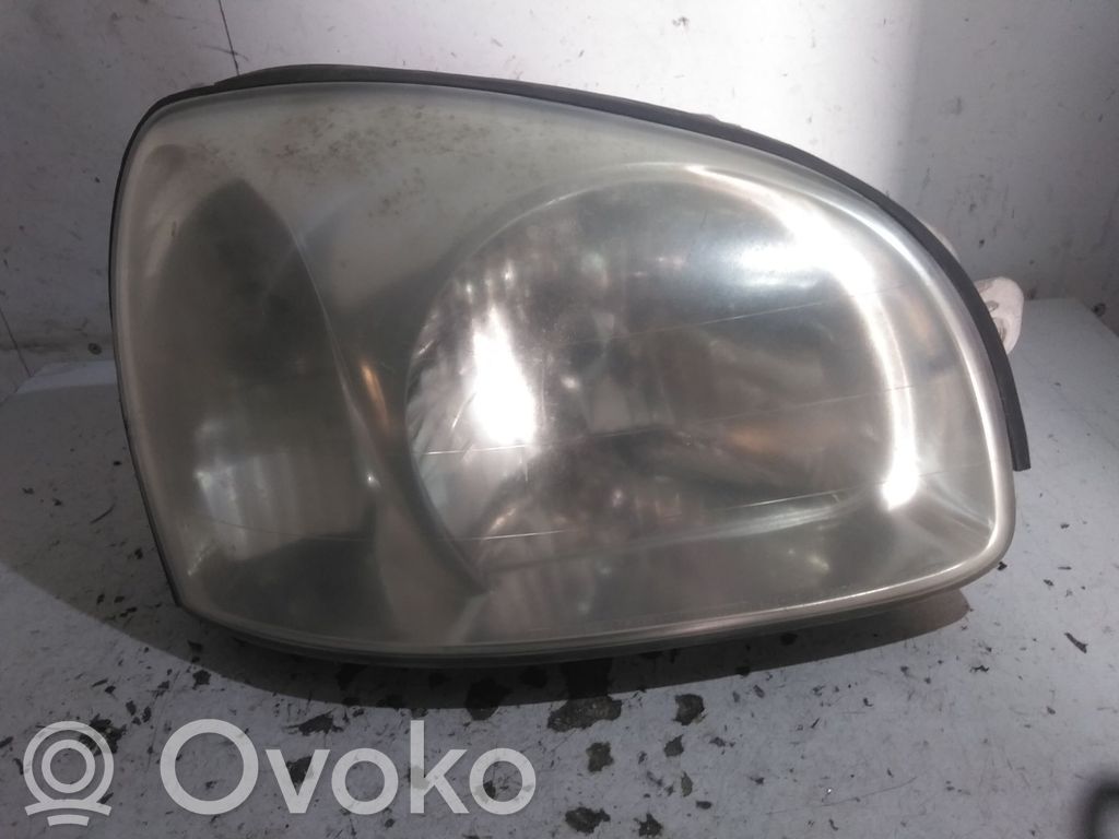 Hyundai Santa Fe Lampa przednia 