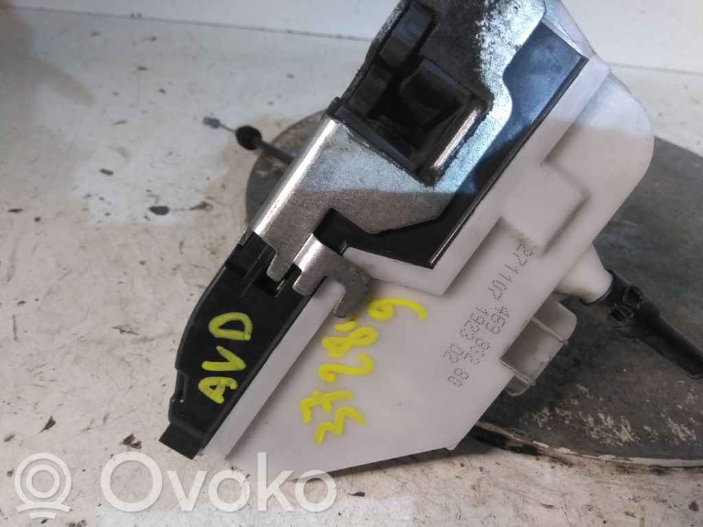 Citroen C3 Front door lock 