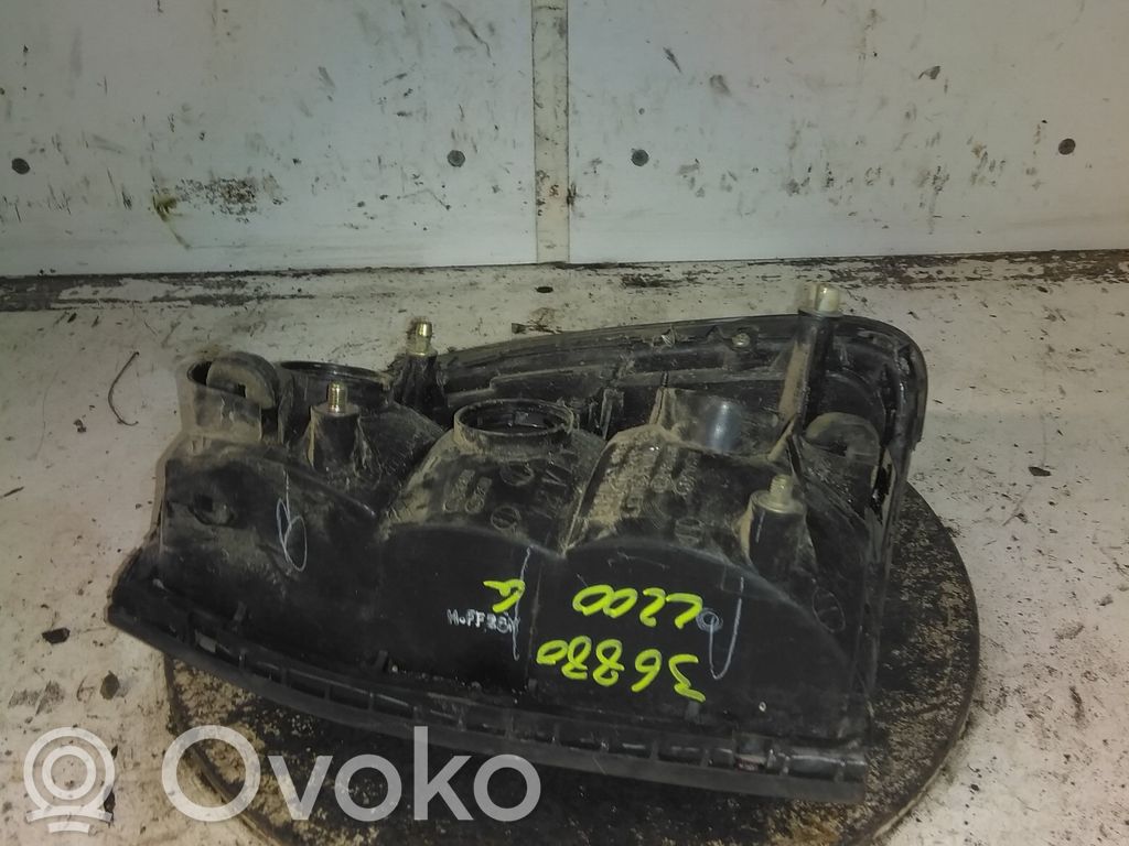 Mitsubishi L200 Galinis žibintas kėbule 