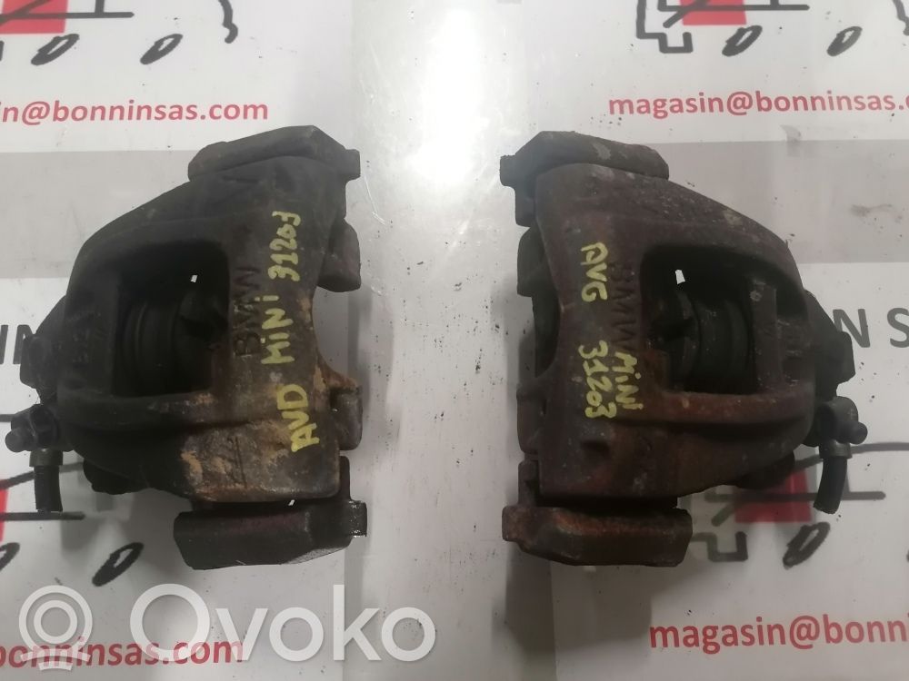 Mini Cooper Mark I Front brake caliper 