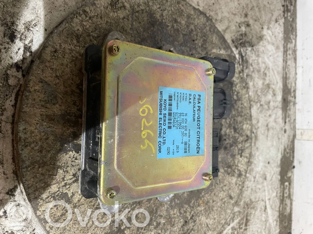Tylna klapa bagażnika   400688,27411113,36265,VDMS18