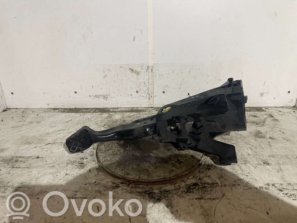 Volkswagen Golf VII Takaluukun/tavaratilan kansi 