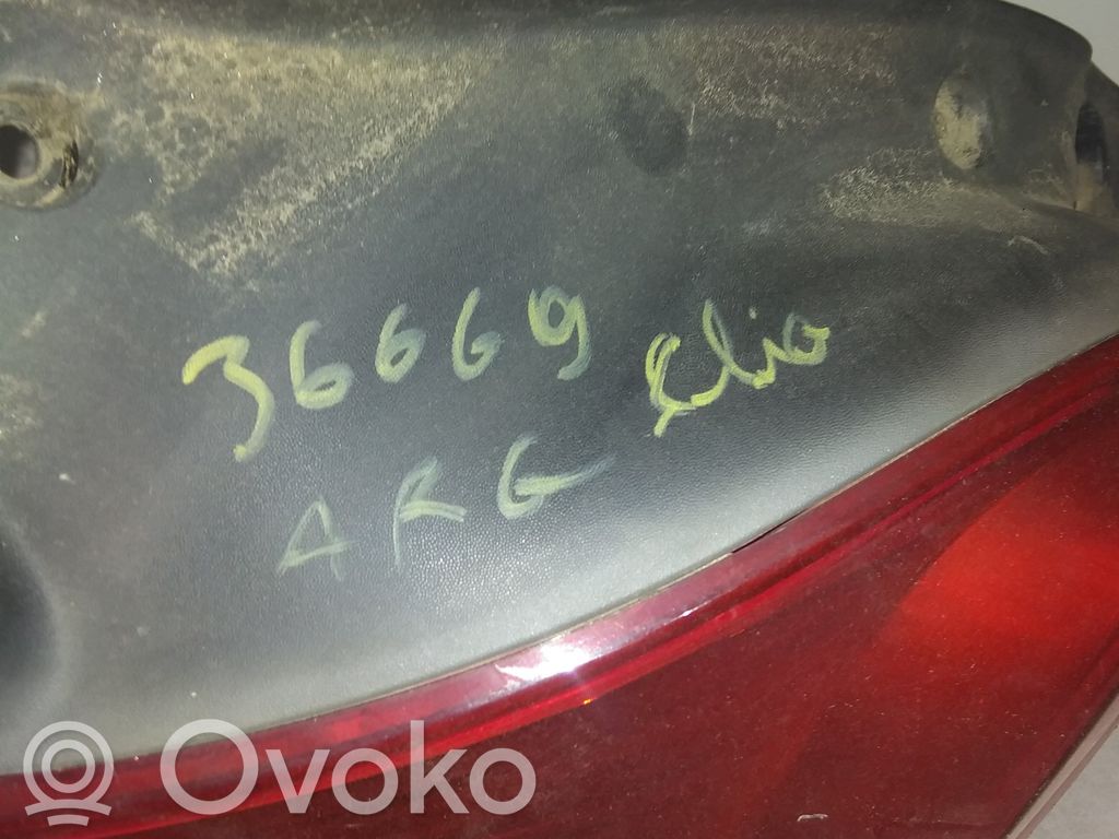 Renault Clio III Lampa tylna 