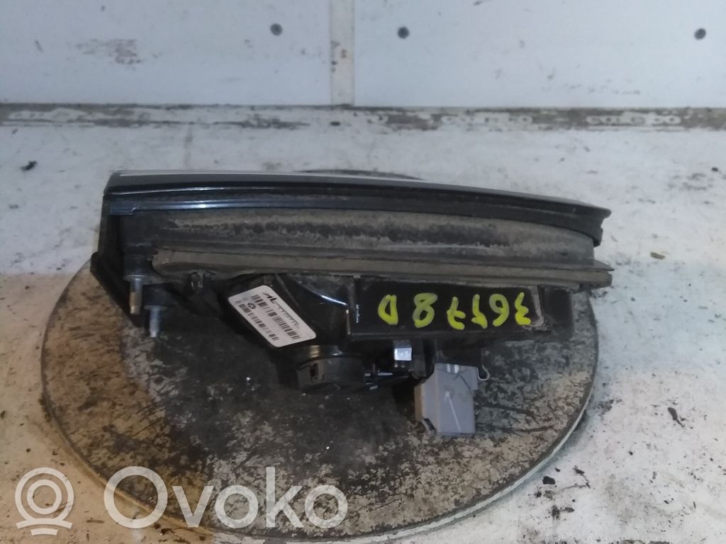 Lampy tylnej klapy bagażnika   K55112682AE,27412100,36578,VDMS18