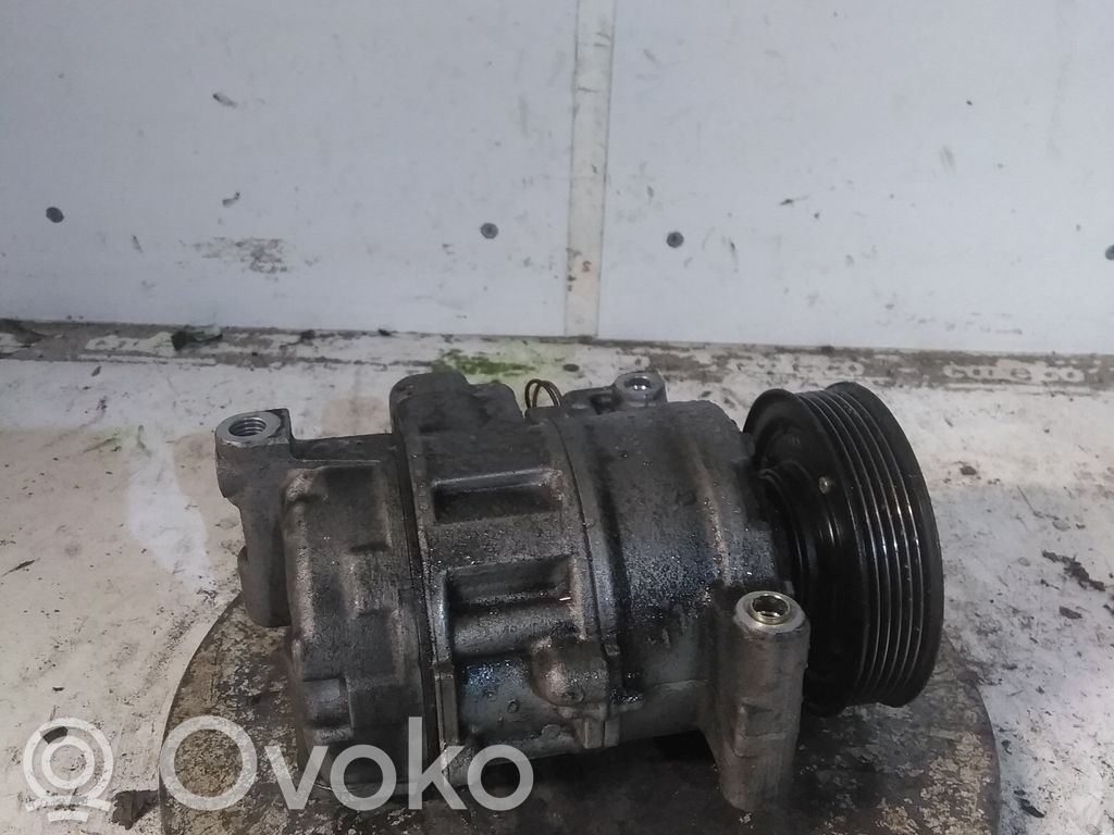 Audi 200 Compressore aria condizionata (A/C) (pompa) 