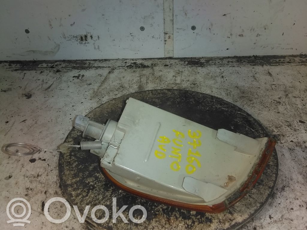 Fiat Punto (176) Front indicator light 