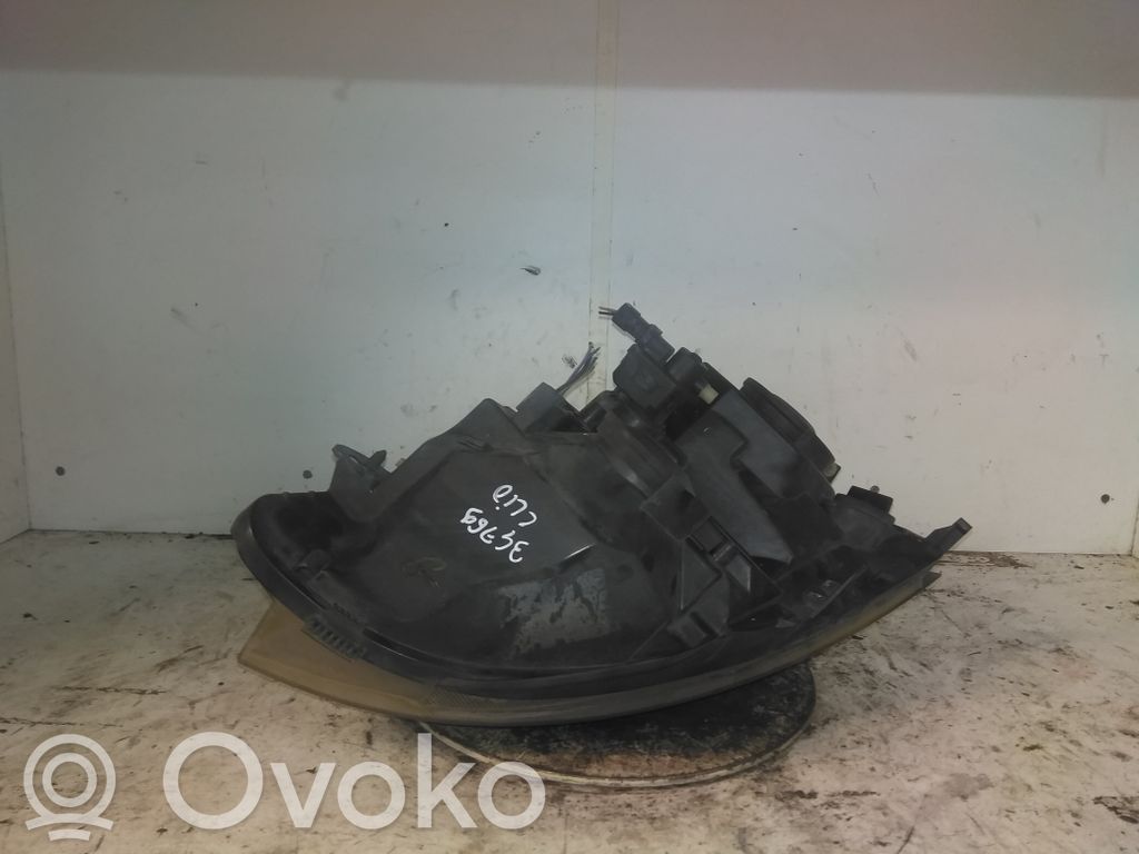 Renault Clio II Lampa przednia 