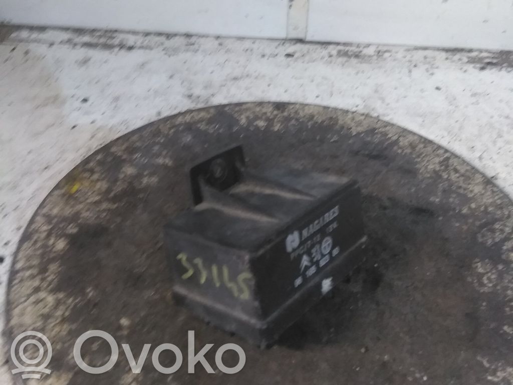 Citroen Saxo Glow plug pre-heat relay 
