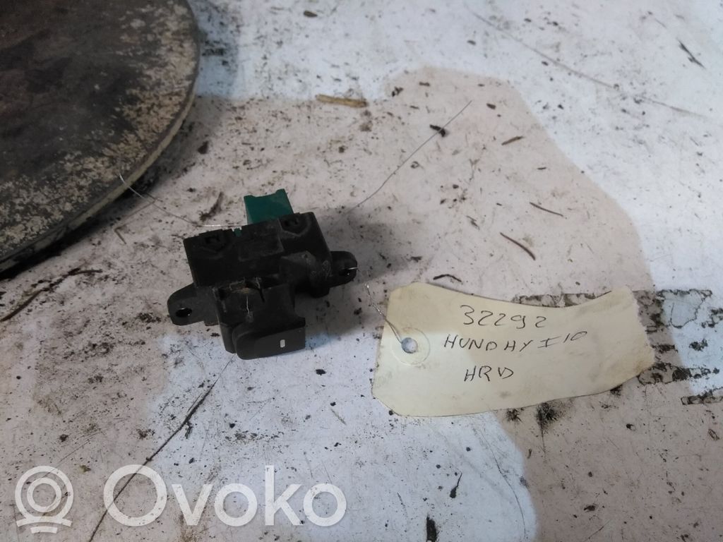 Przyciski szyb   93575B40004X,27415876,32292,VDMS18