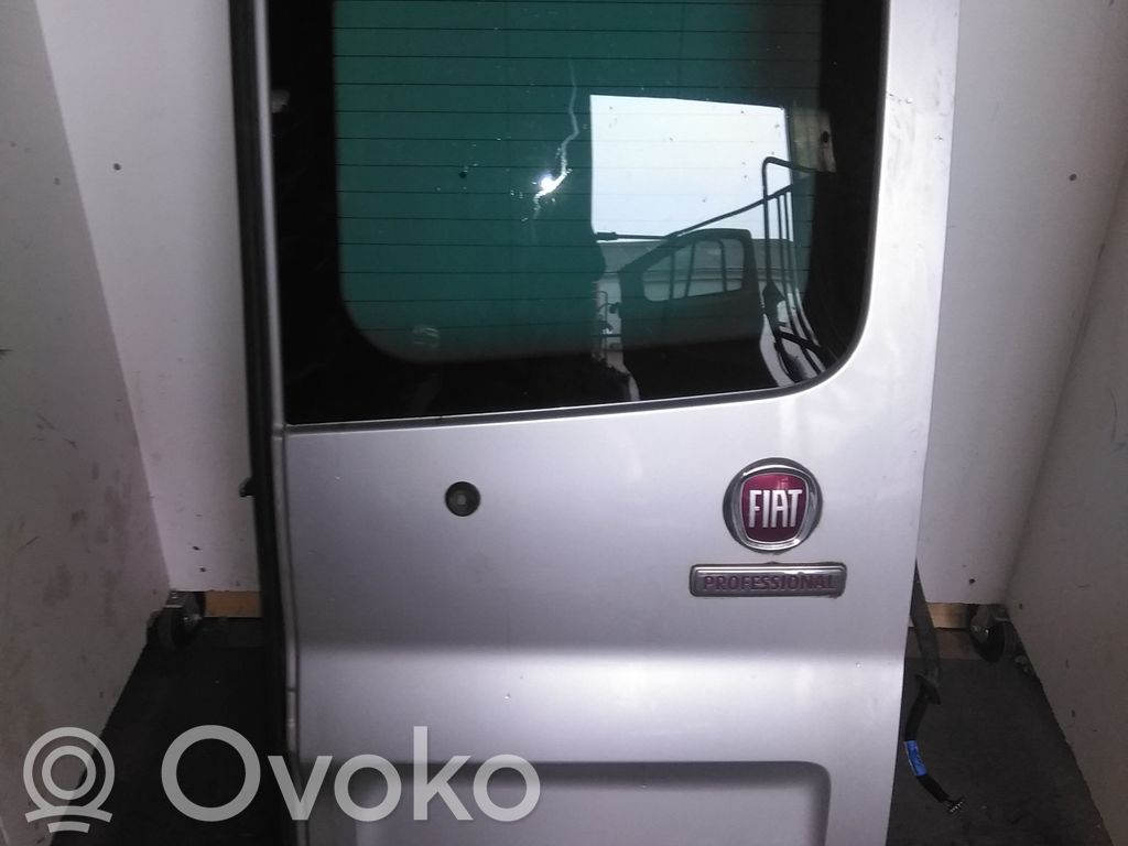 Fiat Talento Portiera di carico posteriore 