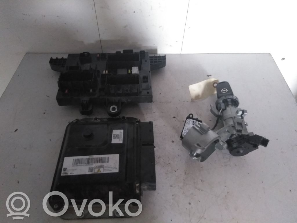 Unité / module de commande d'injection de carburant   55575082,27422839,36999,VDMS18