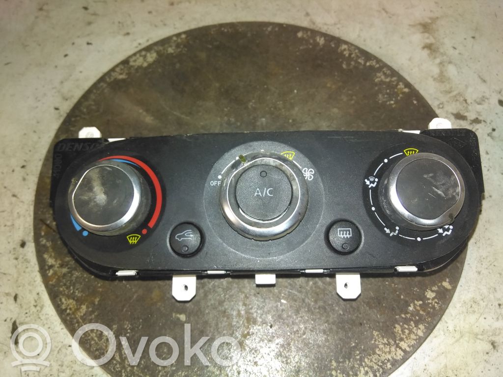 Renault Clio IV Climate control unit 