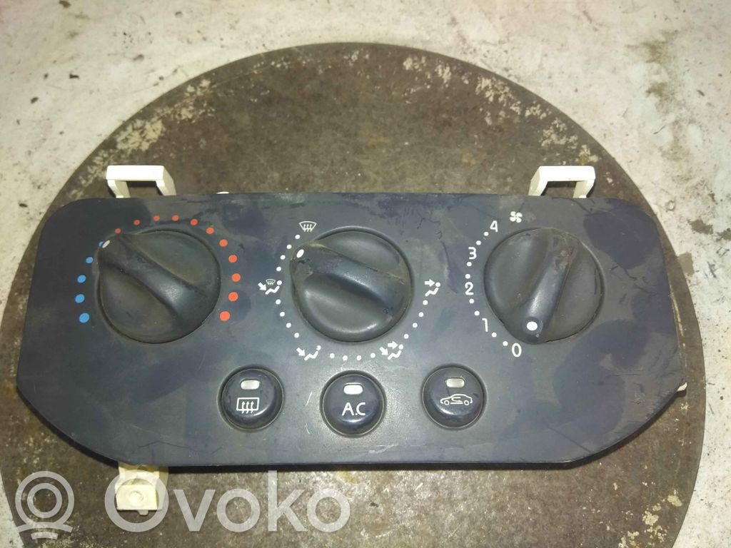 Renault Clio I Climate control unit 