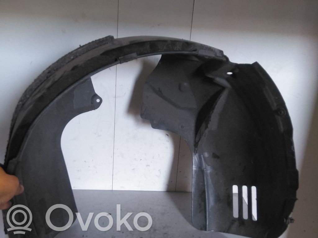 Ford Fiesta Nadkole przednie 