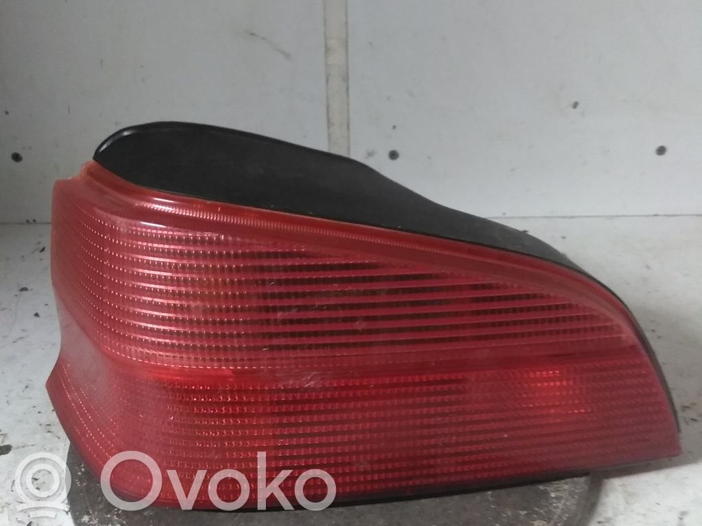 Peugeot 106 Lampă spate în caroserie 