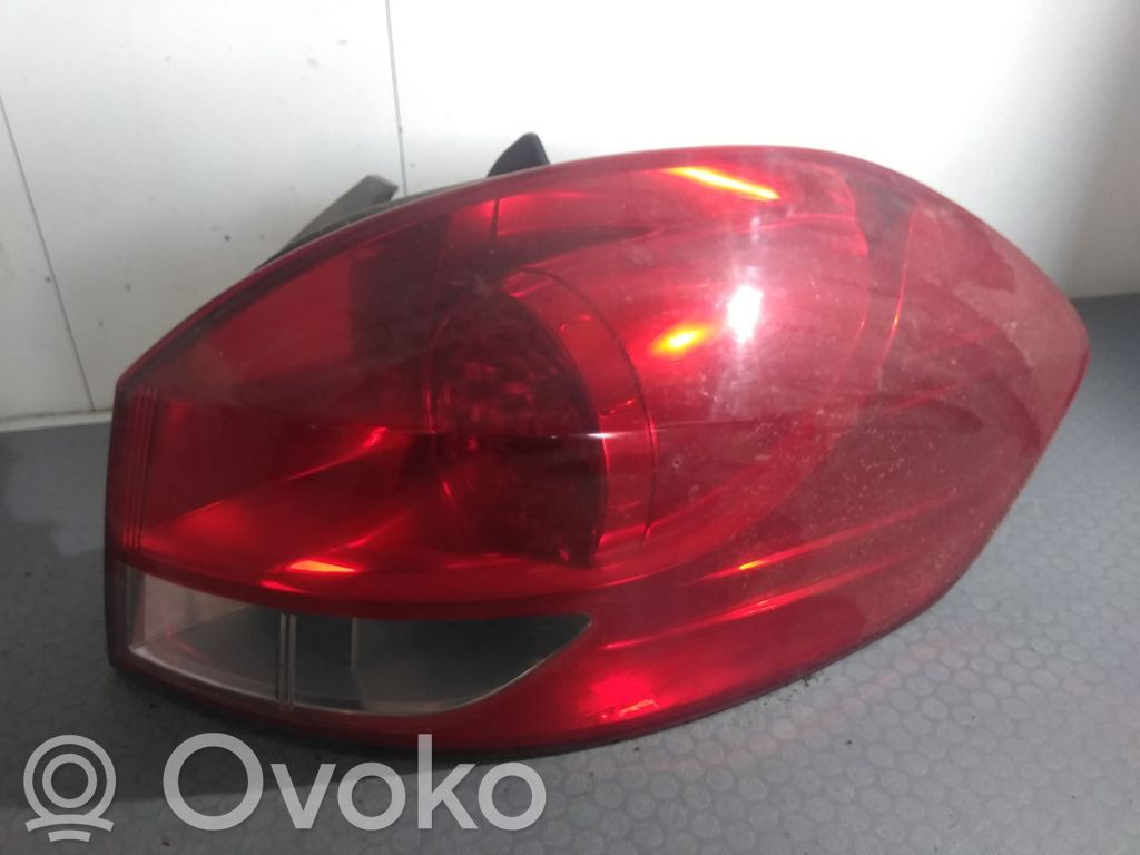 Renault Clio III Luci posteriori 