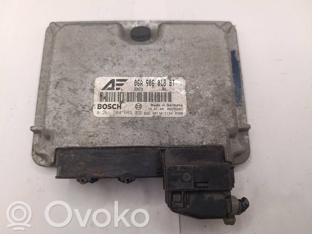Sterownik / Moduł ECU   06A906018BT,26SA5281,0261204683