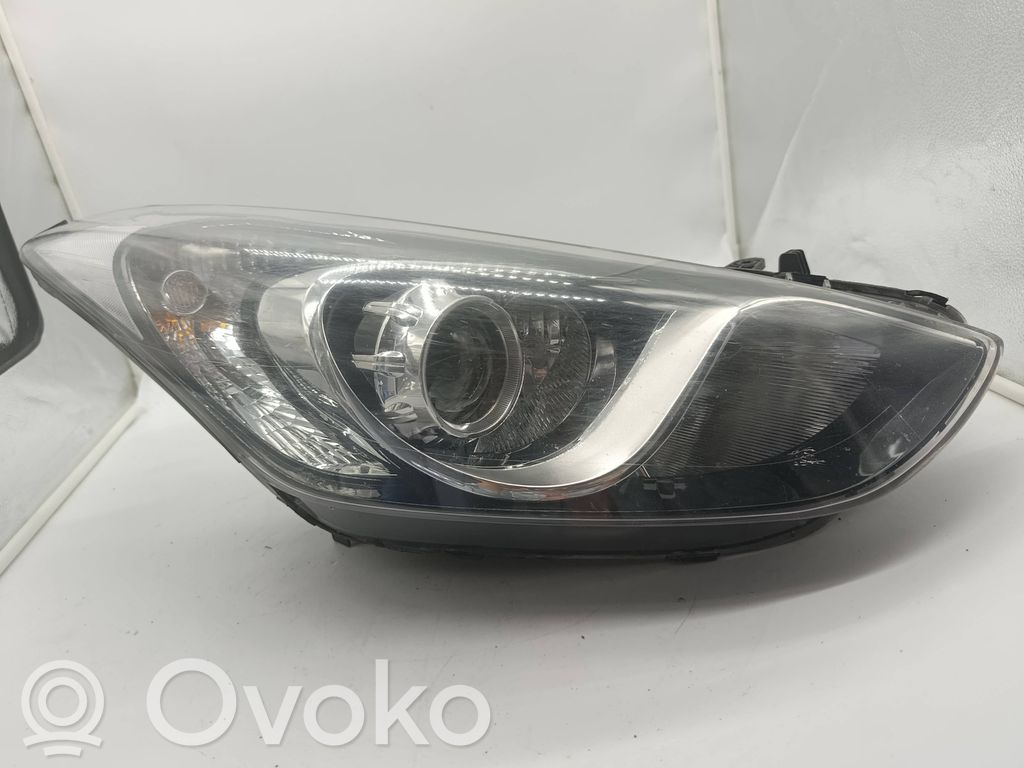 Hyundai i30 Scheinwerfer 