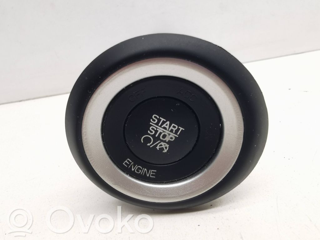 Przycisk zapłonu Start / Stop   68207000AD